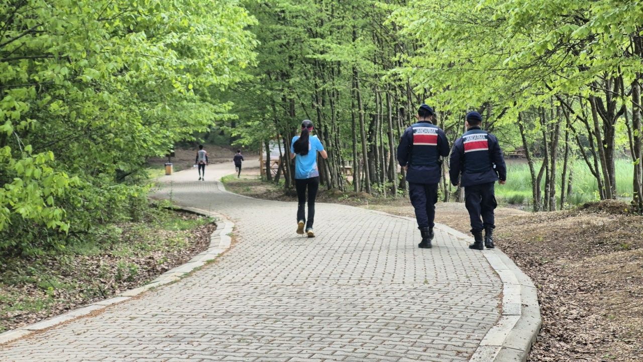 Düzce’de doğa satrancında nefes kesen mücadele! Gençler Oryantiring Şampiyonası tamamlandı 1