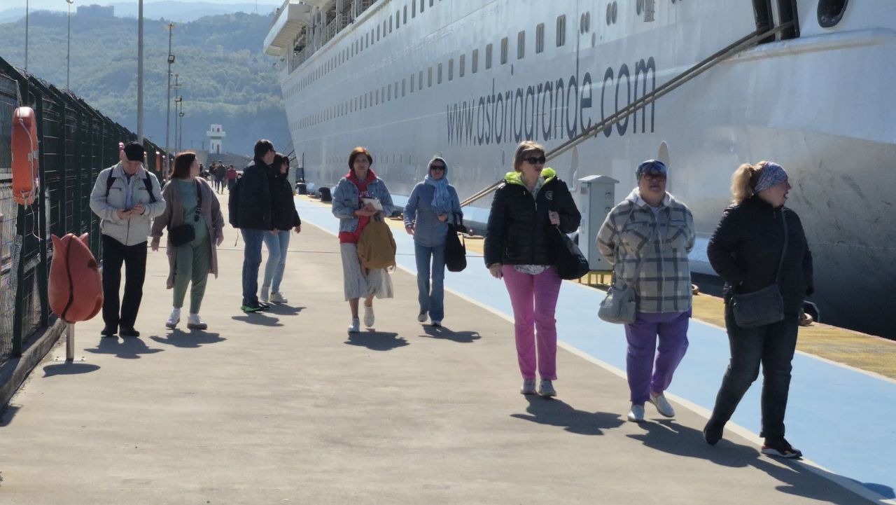 Amasra, Rus turistlerin gözdesi! Çeşm-i Cihan kruvaziyer turizmde parlıyor 5