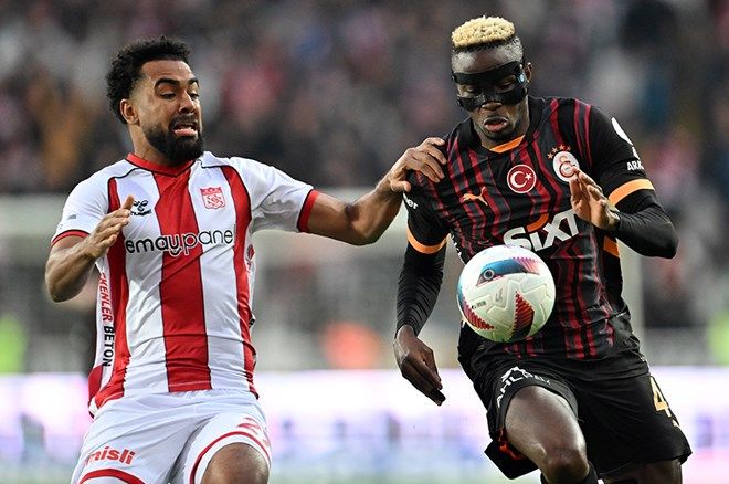 Victor Osimhen'den kariyer rekoru: Yine tarihe geçti! 1