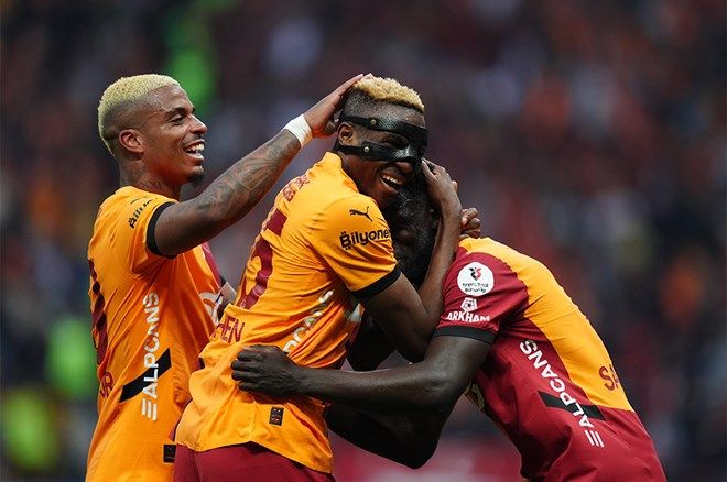 Rıdvan Dilmen Galatasaray maçı sonrası derbiyi işaret etti: Nefret ederim ama öyleydi! 1