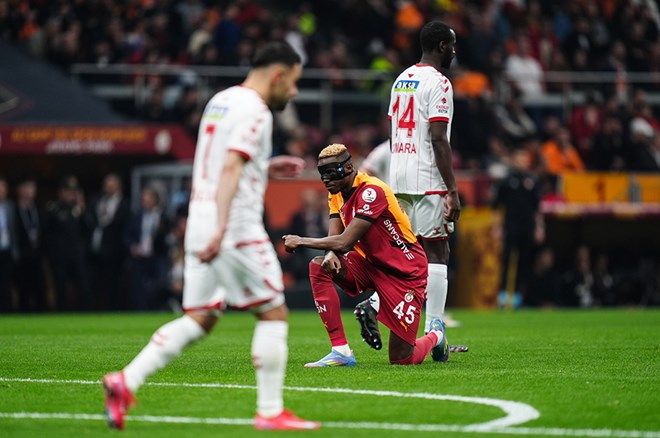 Sergen Yalçın'dan Galatasaray'ın galibiyeti sonrası Osimhen-Icardi karşılaştırması: Havasını bitirdi! 5
