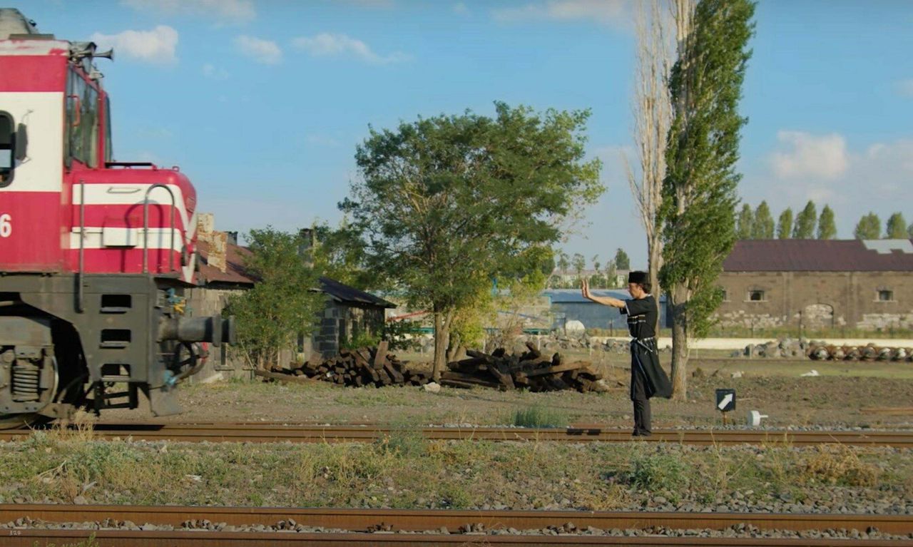 Sırrı Süreyya Önder, rol aldığı "Celal'in Treni" filmini izleyemedi, mizahi performansıyla renk katmıştı 4