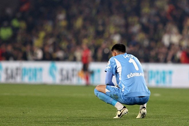 Derbi sonrası ''Özür dilesek ne olacak" deyip canlı yayını terk etti! 4