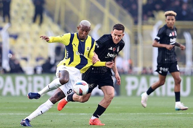 Nihat Kahveci canlı yayında küplere bindi: Jose Mourinho niye geldin? Niye bu kadar transfer yaptın? 7