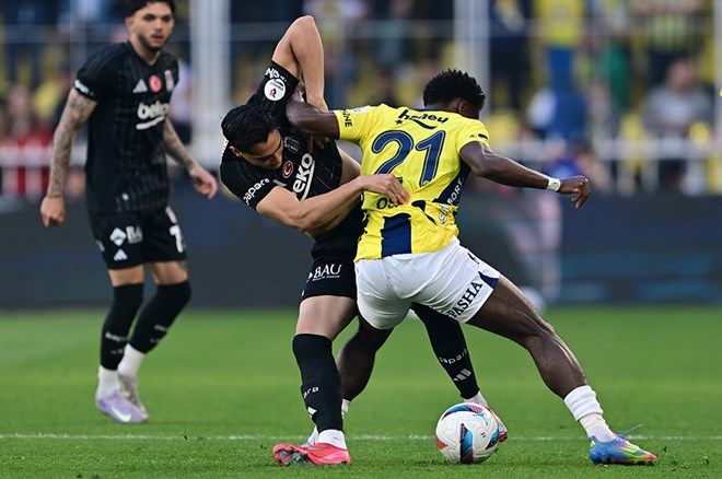 Sergen Yalçın derbi sonrası sosyal medyayı sallayan iddialara yanıt verdi: Zor durumdayım 6