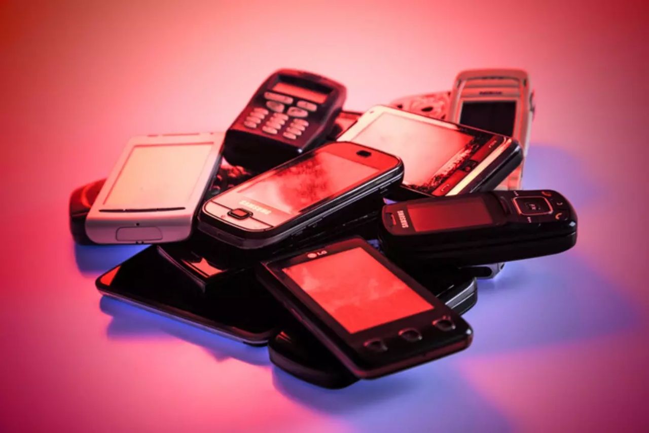 Bir zamanların en iyilerindendi! Rekabete dayanamadı! Efsane telefon markası piyasadan çekiliyor 6