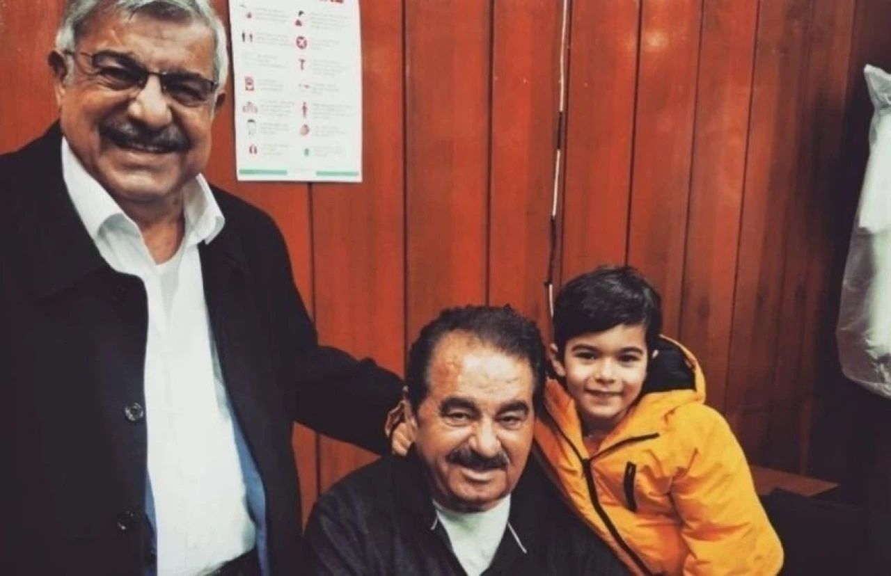 İbrahim Tatlıses, 40 yıllık dostu Metin Cantimur'un oğlundan şikayetçi oldu! Tehdit mesajlarını görünce soluğu savcılıkta aldı 4