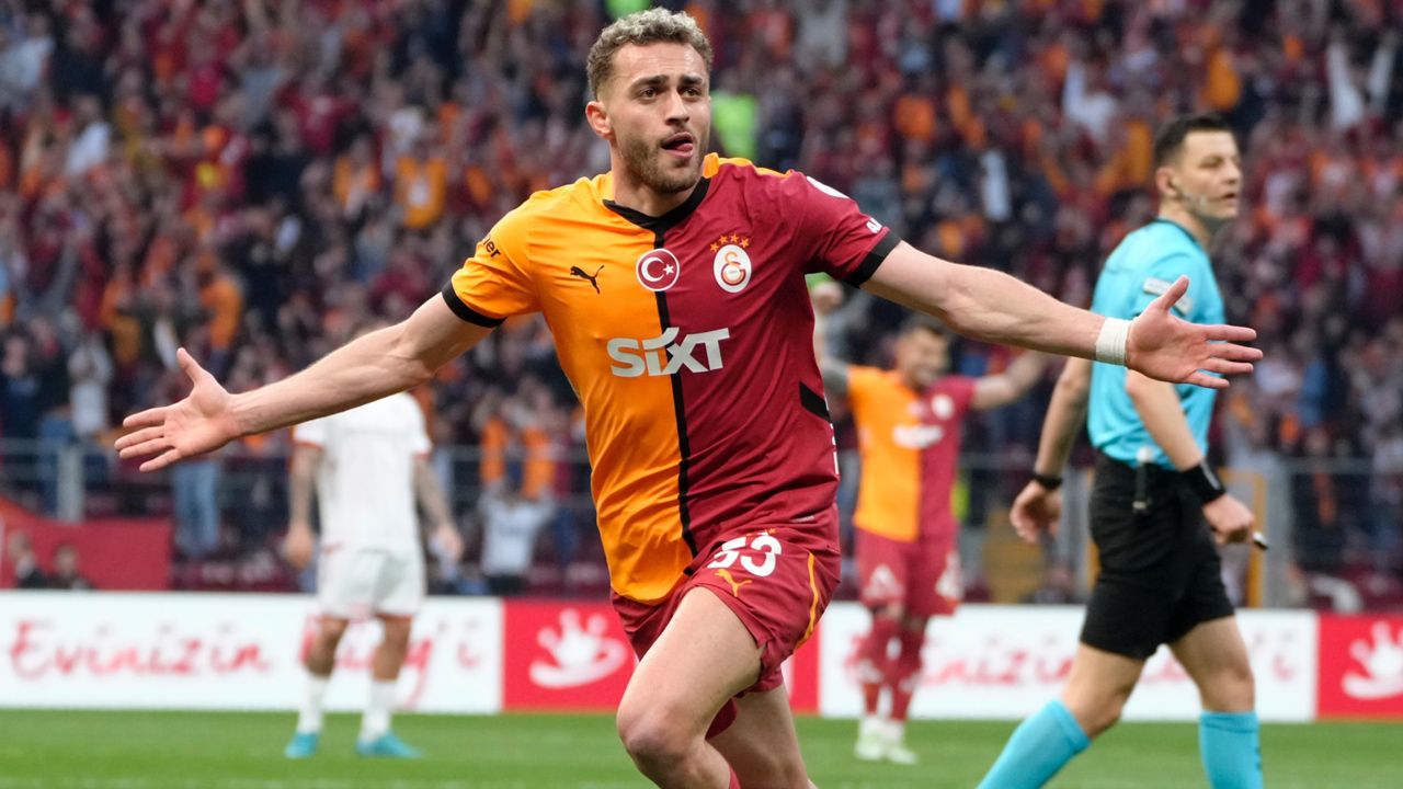 Galatasaray para basıyor: Gelecek sezon 2 forma göğüs sponsorundan 20 milyon dolarlık gelir 4
