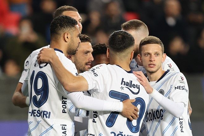 Yapay zeka Süper Lig'de gelecek 10 yılın şampiyonunu belirledi: Neredeyse yarısında aynı takım ipi göğüslüyor! 7