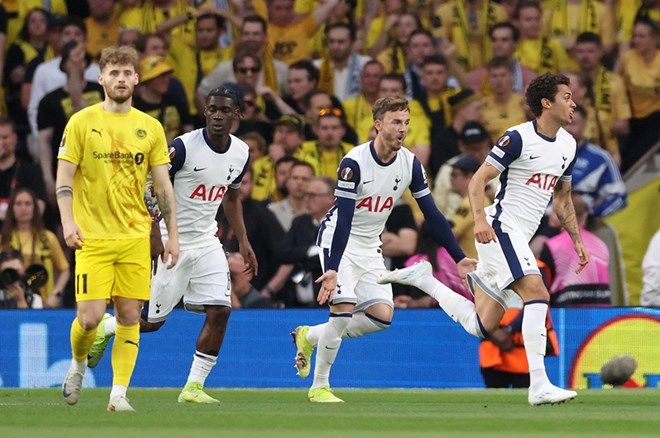 Dünyanın en değerli futbol kulüpleri belli oldu! İki takımdan büyük fark! 8