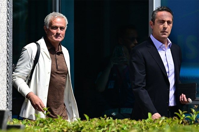 Ali Koç elini masaya vurdu: Seçim, Jose Mourinho, Victor Osimhen ve transferler.. 28
