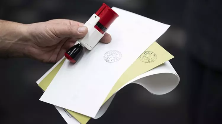 Herkes bu anketi merak ediyordu: Bu pazar genel seçim olsa hangi partiye oy verirsiniz? 1