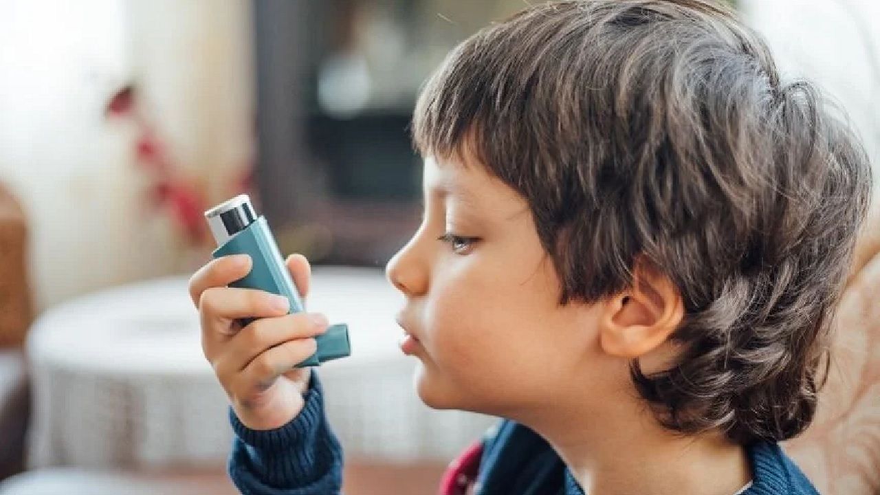 Uzmanlardan ebeveynlere kritik astım uyarısı: Yanlış ilaç kullanımı hayati tehlike yaratabilir! 2