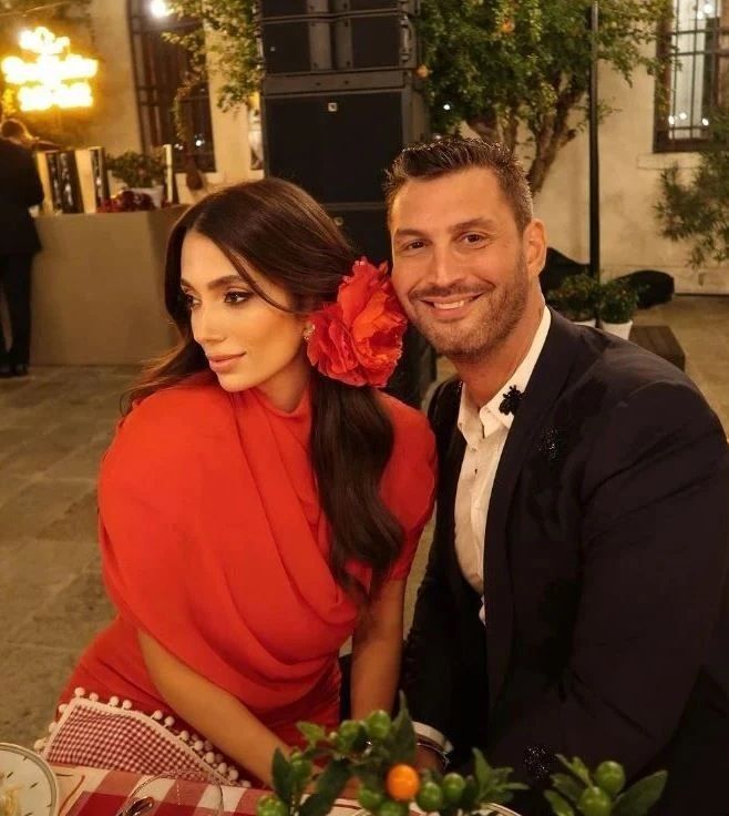 Rachel Araz'ın domates şeklindeki çantasının fiyatı dudak uçuklattı! 1
