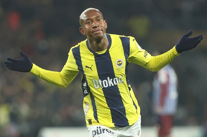 Dusan Tadic ile Anderson Talisca arasında büyük gerilim: Güçlükle tuttular! 3