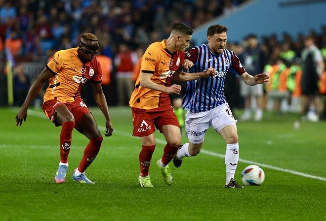Sergen Yalçın'dan Fenerbahçe'ye bomba teklif: Avrupa'dan hemen 5 forvet önereyim! 5