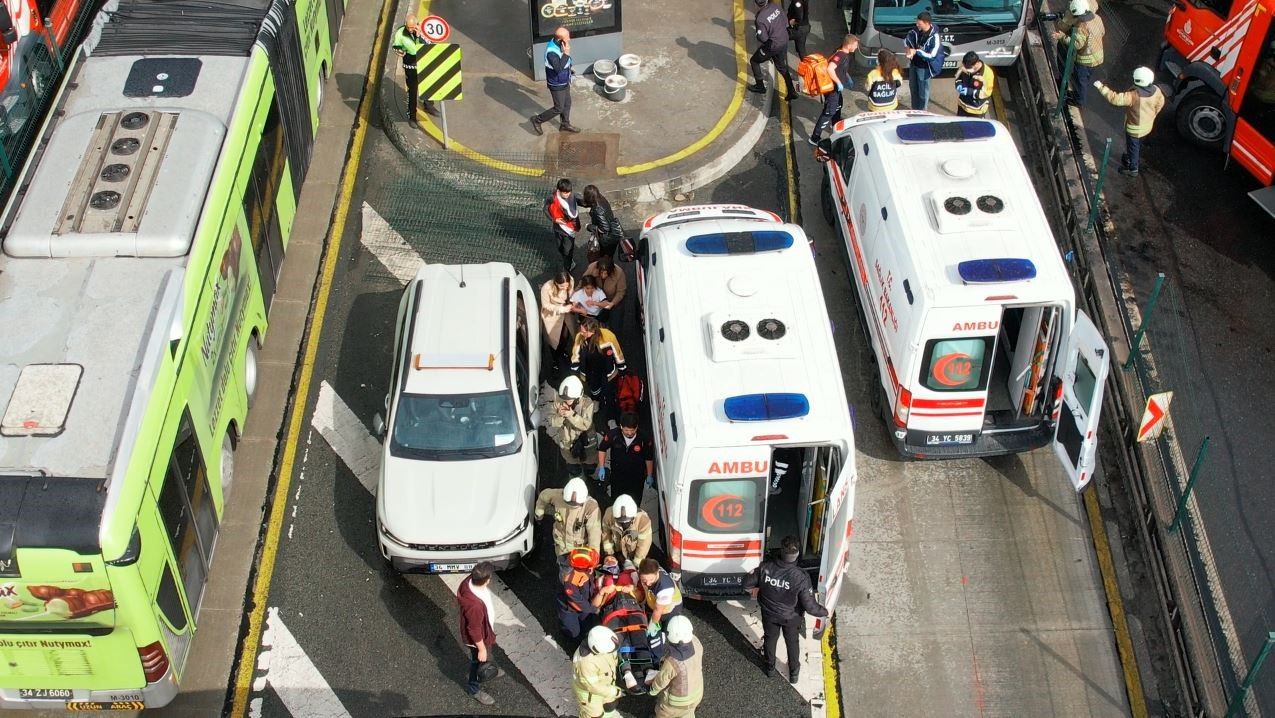 Metrobüs kazasında ölen Ebru Heper’in ailesi isyan etti: Araçların hepsi bozuk, bakım hiç yok 3