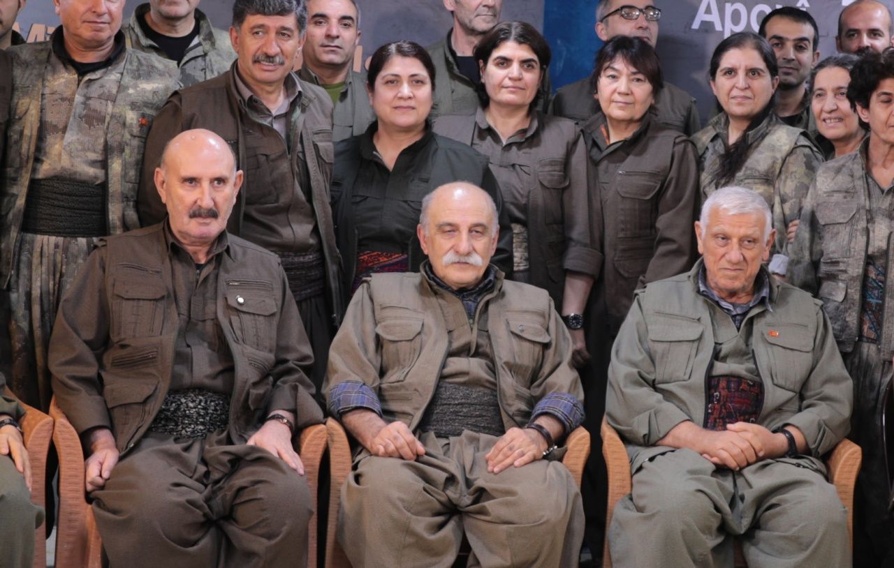 Her şey bu tokalaşmayla başladı... Adım adım Terörsüz Türkiye'ye giden yolda yaşananlar 9