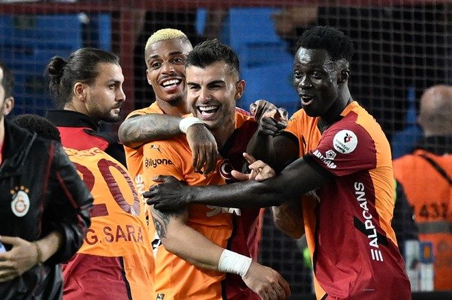 Dünyanın en iyi takımları belli oldu: Süper Lig ekibi listeye damga vurdu! Tam 166 sıra yükseldi... 13
