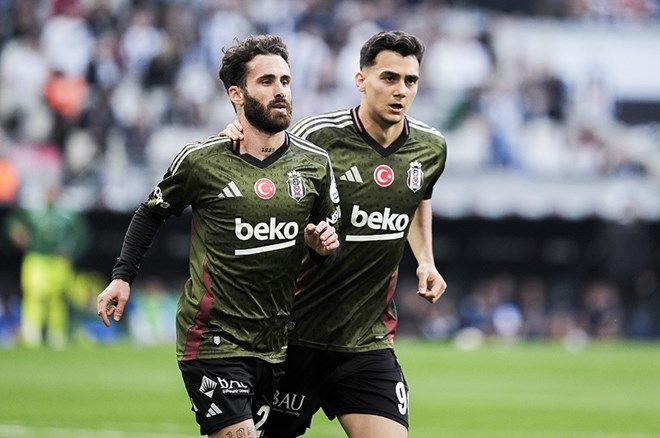 Dünyanın en iyi takımları belli oldu: Süper Lig ekibi listeye damga vurdu! Tam 166 sıra yükseldi... 14