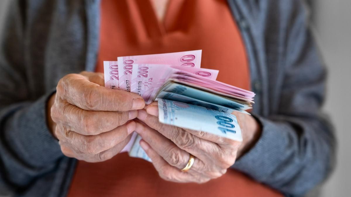 Emekliye rekor promosyon! Resmen yarışa girdiler! 27 bin TL'ye varan ödeme! Hangi banka ne kadar promosyon ödüyor? İşte tam liste! 4