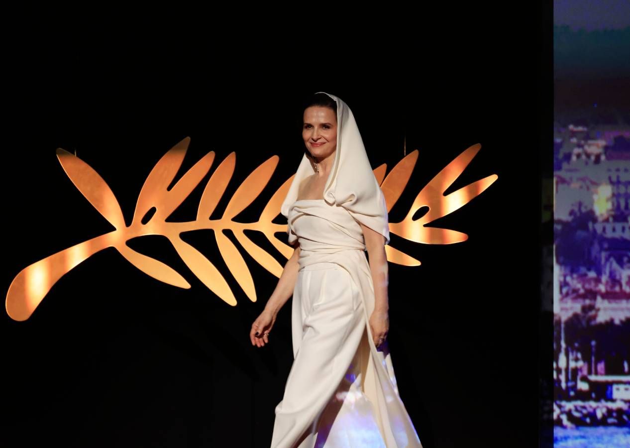 Juliette Binoche Cannes'da Filistinli gazeteci Fatima Hassona’yı andı, ayakta alkışlandı 3