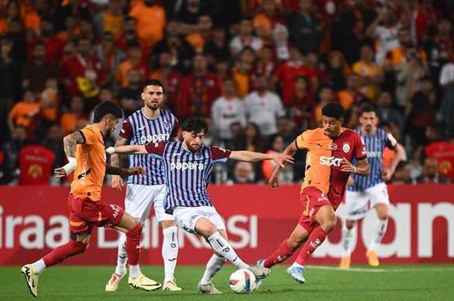Trabzonspor'dan kupa seremonisi öncesi flaş karar! 1