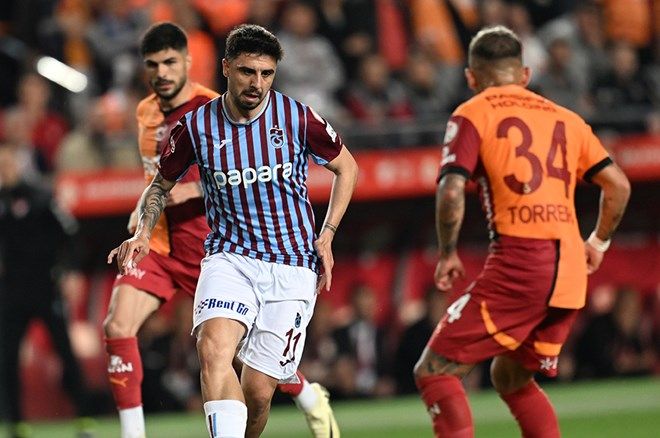 Trabzonspor'dan kupa seremonisi öncesi flaş karar! 2