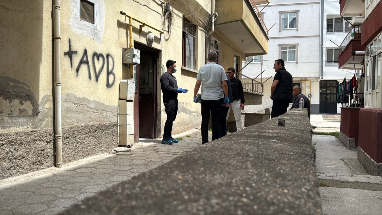 Çilingirle girilen evden 11 yıldır kayıp olan Hüseyin Okumuşoğlu'nun parçalanmış cesedi çıktı 2