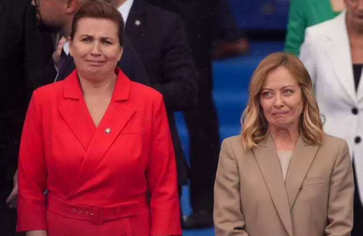 Avrupa Siyasi Topluluğu 6. Zirvesi'nden dikkat çeken kareler! Dünya gündemine oturdu 19