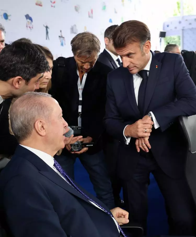Avrupa Siyasi Topluluğu 6. Zirvesi'nden dikkat çeken kareler! Dünya gündemine oturdu 4