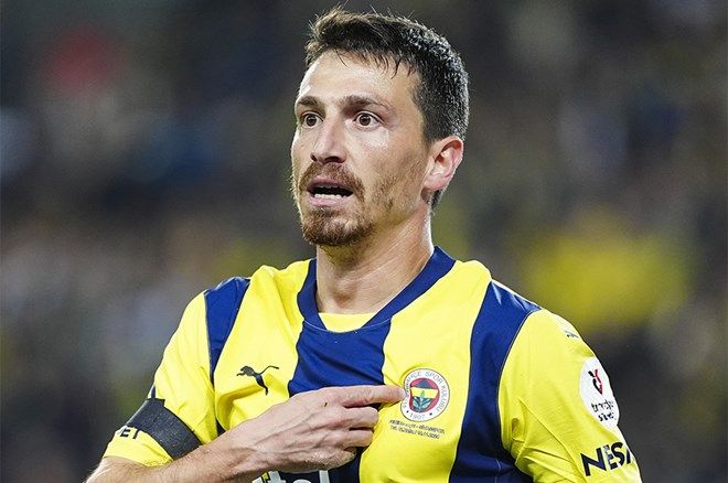 Milyonda bir görülen hastalığa yakalanan Mert Hakan Yandaş ses verdi 3