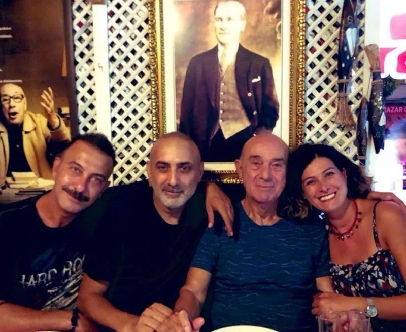 Hakan Yılmaz’ın yürek burkan itirafı: Babasının vefatını Instagram’dan öğrendi 1
