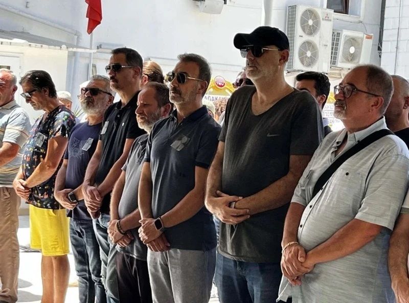 Hakan Yılmaz’ın yürek burkan itirafı: Babasının vefatını Instagram’dan öğrendi 3