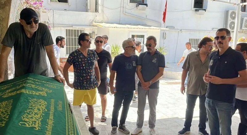 Hakan Yılmaz’ın yürek burkan itirafı: Babasının vefatını Instagram’dan öğrendi 4
