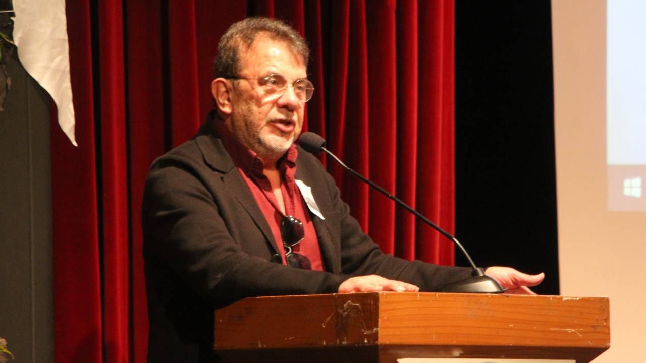 Türk sinemasının usta ismi Ali Özgentürk memleketi Adana'da son yolculuğuna uğurlandı 1