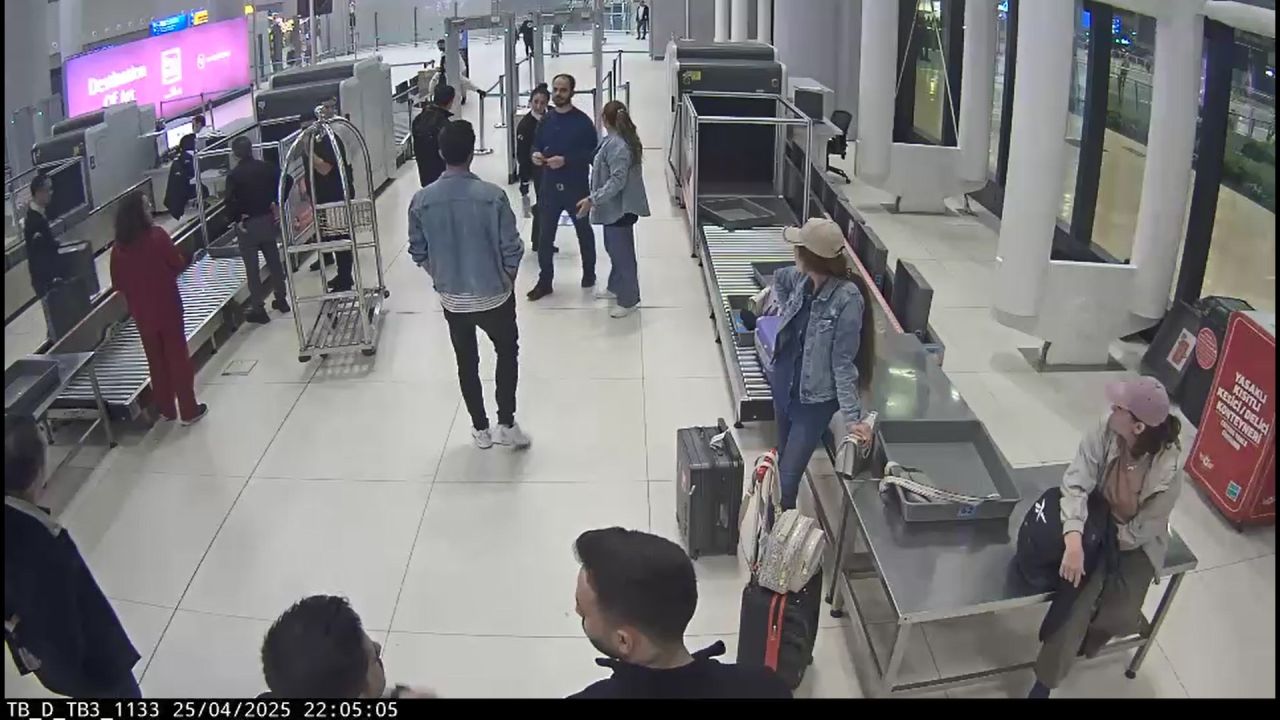 İstanbul Havalimanı’nda inanılmaz olay: 3 kadın 6 kilo altını cinsel organlarında saklamış! 1