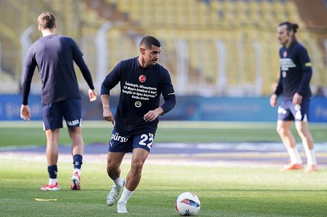 Kadıköy'de Ali Koç, yönetim ve futbolculara görülmemiş tepki! 3