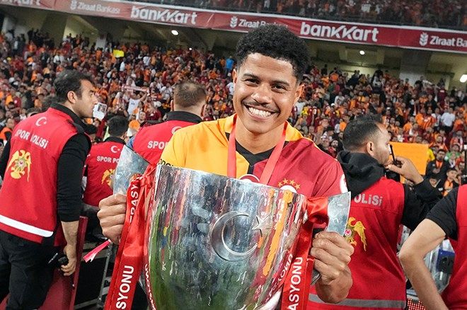 Galatasaraylı oyunculardan şampiyonluk sözleri: Gerçek 5. yıldızı taktık 2