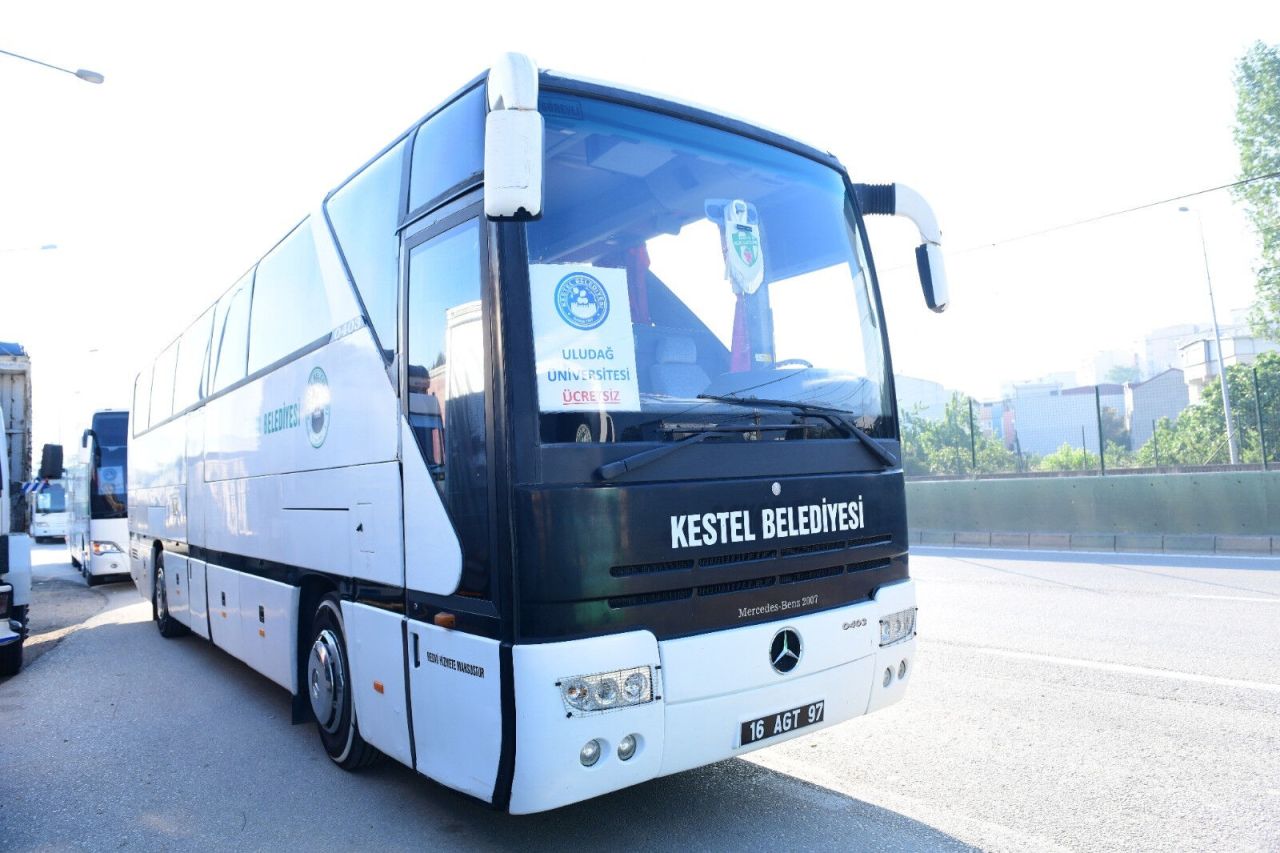 Bursa'da ulaşım krizi: CHP’li Bozbey yönetiminde ulaşım çöktü, metroya stajyer oturtuldu, trafik felç oldu 4