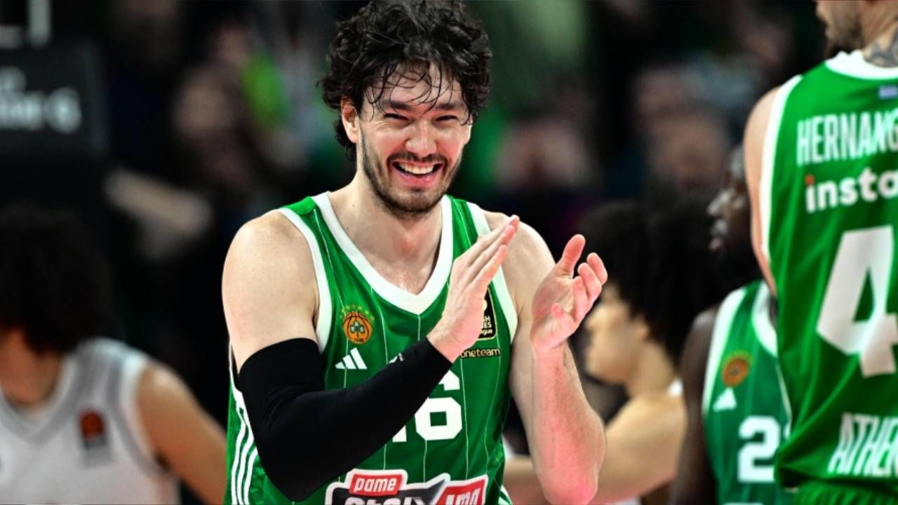Cedi Osman'ın 19 Mayıs paylaşımı "Komşu"yu salladı! Irkçı Yunan basını çıldırdı... 2