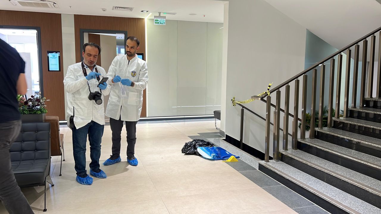 Hastanede dehşet! Eser Karaca uzaklaştırma kararı verilen eşi tarafından işyerinde katledildi 4