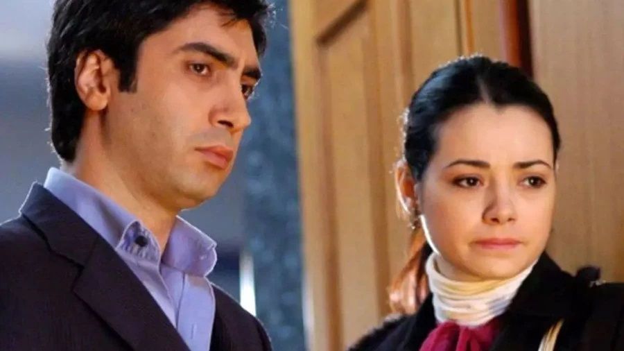 Tuba Ünsal’dan çok konuşulacak Kurtlar Vadisi itirafı: Özgü Namal'ın canlandırdığı Elif Eylül rolü ilk önce ona teklif edilmiş 4