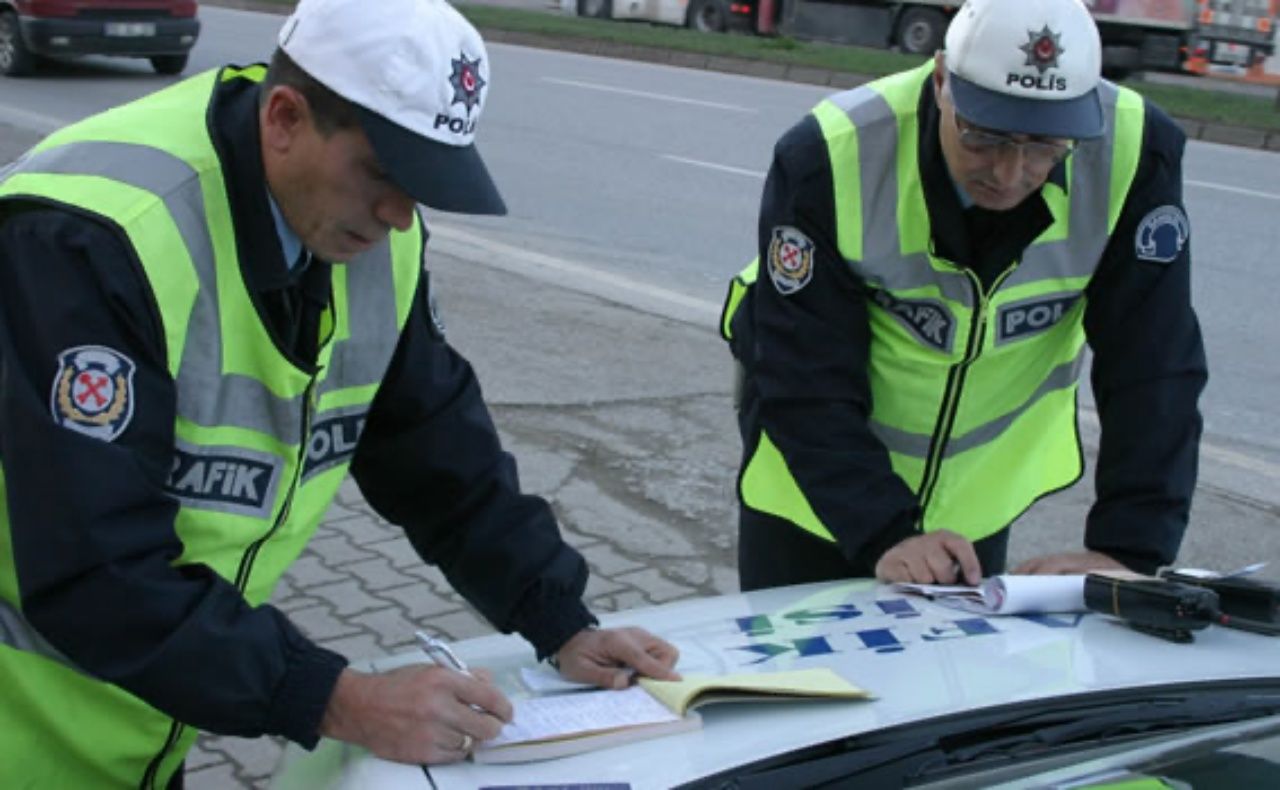 Trafik cezaları sil baştan! İşte madde madde yeni trafik cezaları 7
