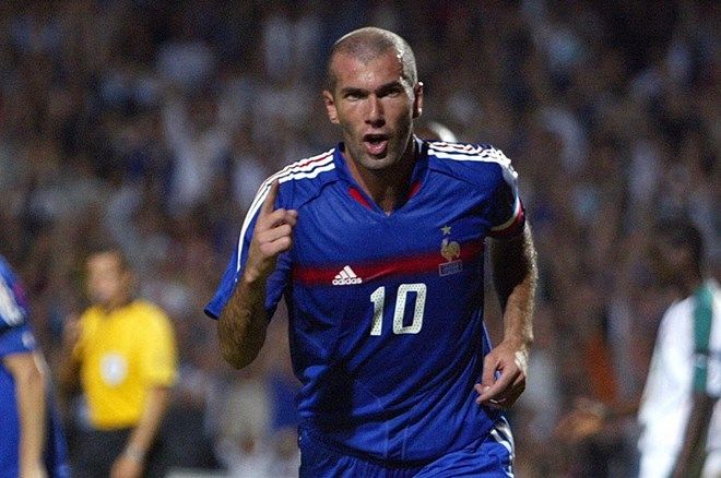 Dünyanın gelmiş geçmiş en iyi futbolcuları resmen açıklandı: Bu liste kavga çıkartır! 6