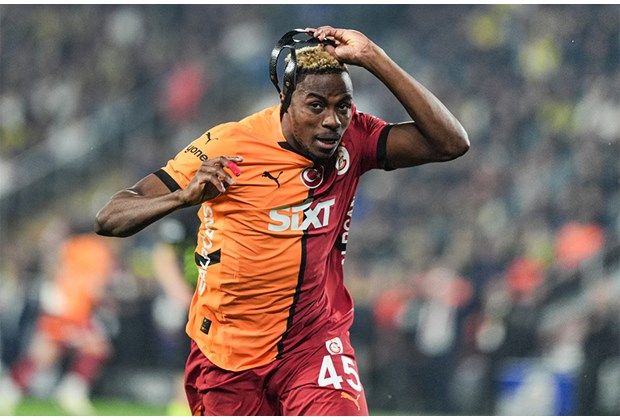 Victor Osimhen'den büyük ters köşe: 3 yıllık sözleşmeyi imzaladı iddiası! 2