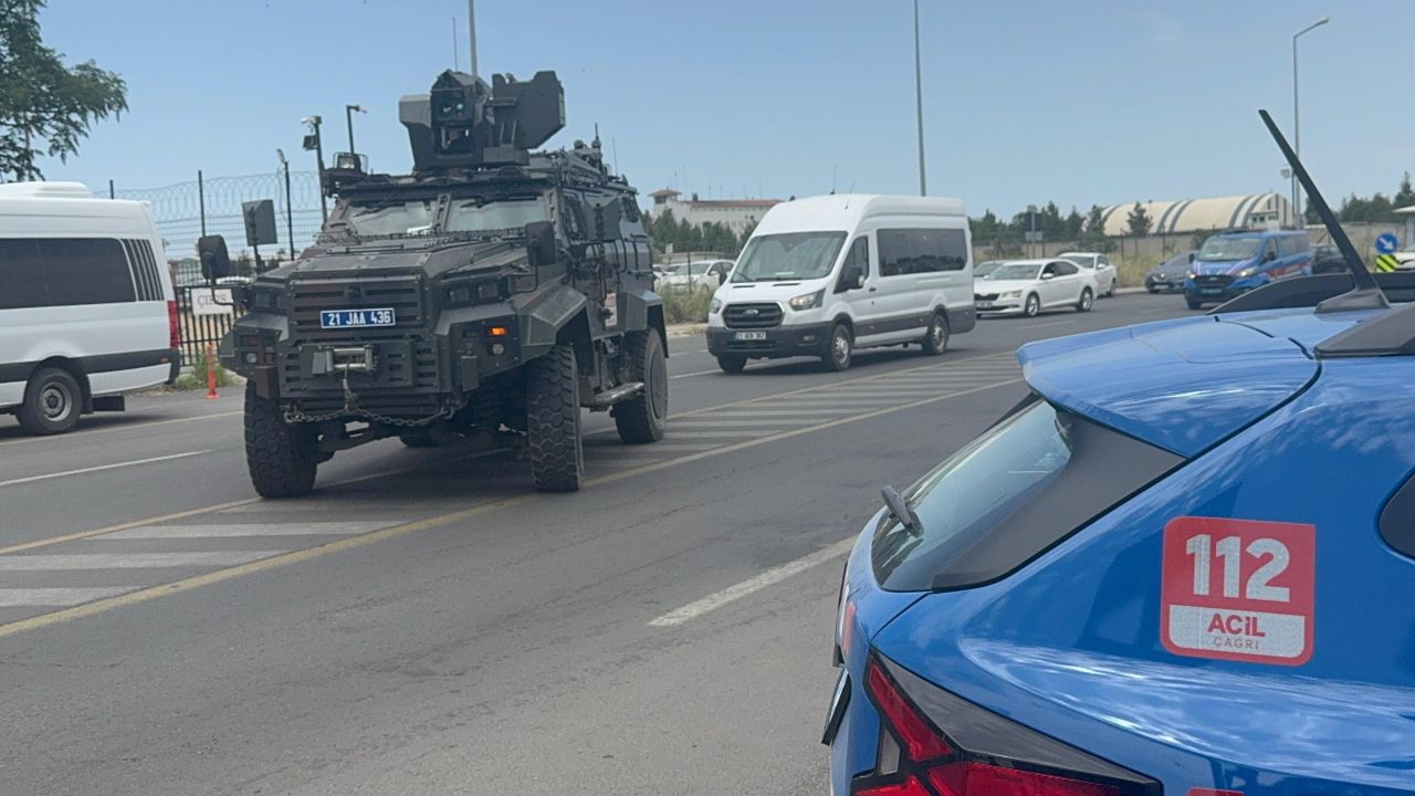 Diyarbakır'da korkunç baba-oğul cinayeti: Remzi Sati ve 15 yaşındaki oğlunu alacak yüzünden öldürüp, kamyonetle birlikte yakmış! 4