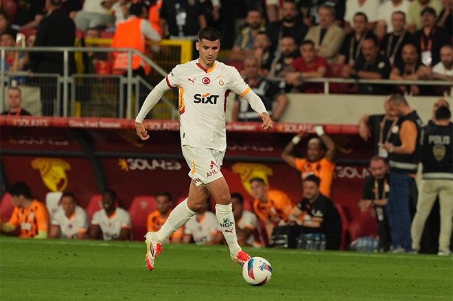 Nihat Kahveci'den Galatasaray'ın yeni transfer adayı için flaş sözler: Stat yıkılır! 4