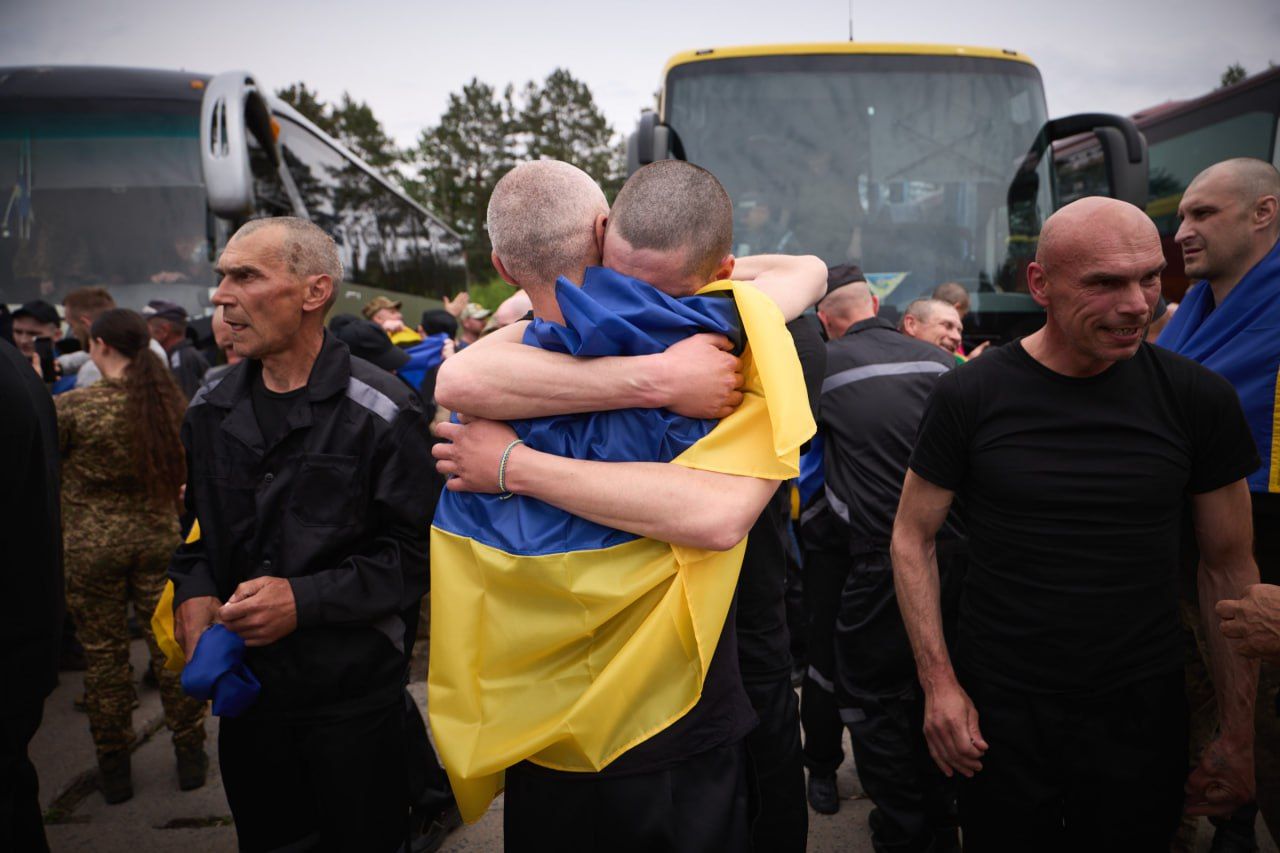 Rusya'dan Ukrayna'ya 70 füze, 300 İHA'lı saldırı! Çocuklar dahil çok sayıda ölü var 9