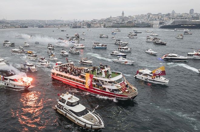 Galatasaray'da 5 yıldızlı şampiyonluk coşkuyla kutlandı! 14